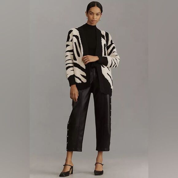 Anthropologie | Black and White Textured Knit Cardigan Sweater ONE SIZE - Picture 2 of 7